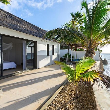 Oceanfront 72 & Sunny Villa Kralendijk  Exterior photo
