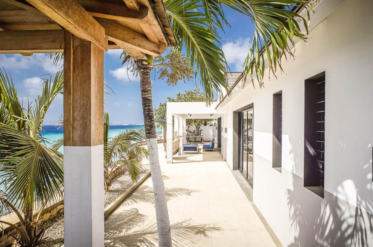 Oceanfront 72 & Sunny Villa Kralendijk  Exterior photo